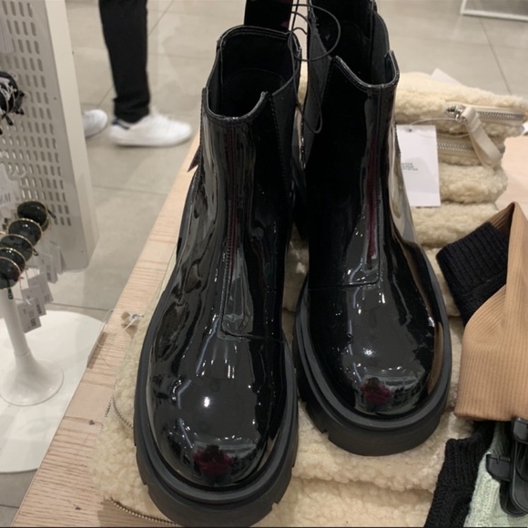 H&M boots size 10 Brand new never worn - Picture 2 of 3